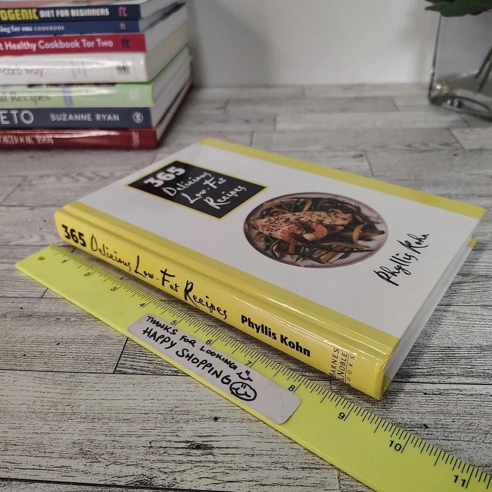 365‎ Delicious Low-Fat Recipes Cookbook by Phyllis Kohn 1995 Hardcover Book